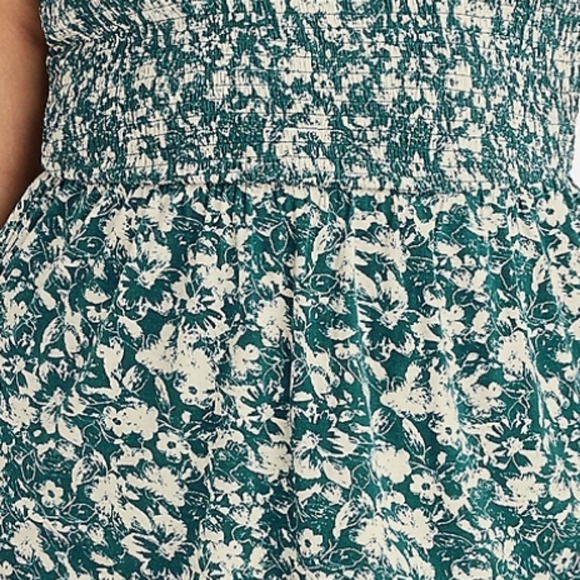 Plus Size 1x 2x 3x  Floral Smocked Halter Neck Peplum Tank Top Maurices - Picture 3 of 3